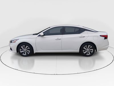 2020 Nissan Altima - Photo 4