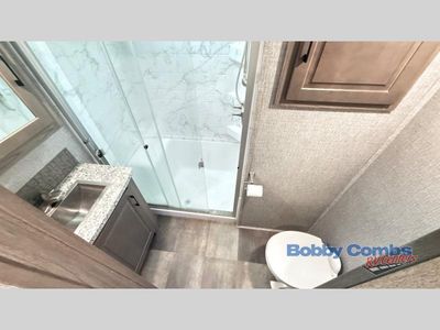 2020 CrossRoads RV Cameo — photo 10 view