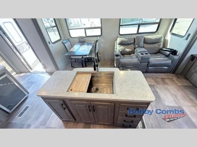 2020 CrossRoads RV Cameo — photo 8 view