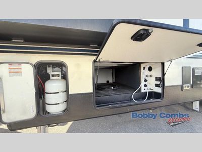 2020 CrossRoads RV Cameo — photo 20 view