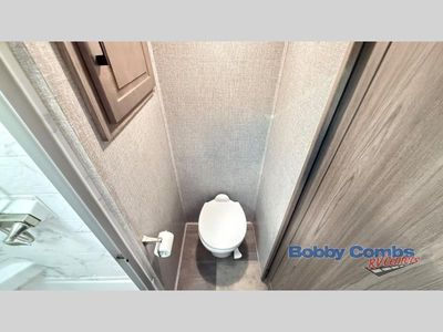 2020 CrossRoads RV Cameo — photo 12 view