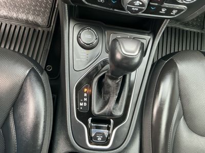 2022 Jeep Cherokee — photo 12 view