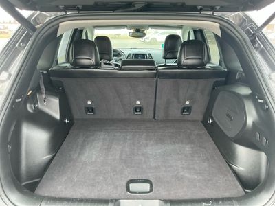 2022 Jeep Cherokee — photo 17 view