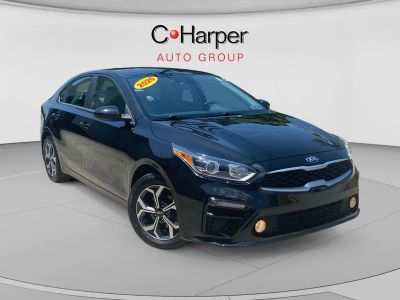 2020 Kia Forte LXS in Black — front three-quarter view