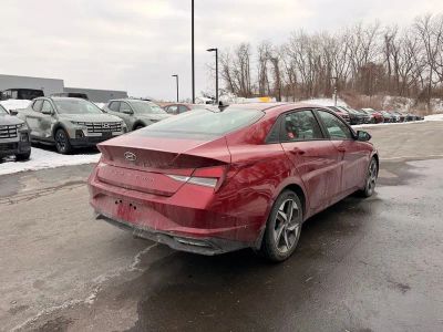 2023 Hyundai Elantra SEL - Photo 4