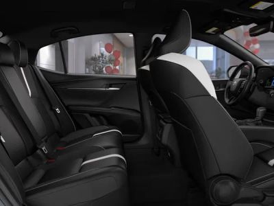 2026 Toyota Camry - Photo 2