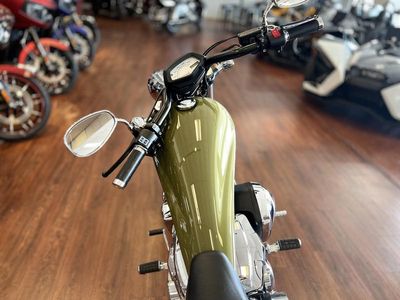 2024 Honda Fury — photo 8 view