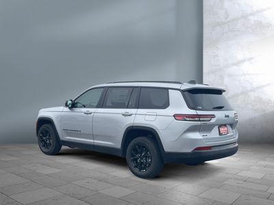 2025 Jeep Grand Cherokee L - Photo 3