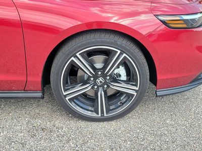 2026 Honda Accord Hybrid — photo 9 view