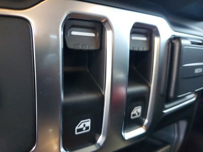 2026 Jeep Wrangler — photo 15 view