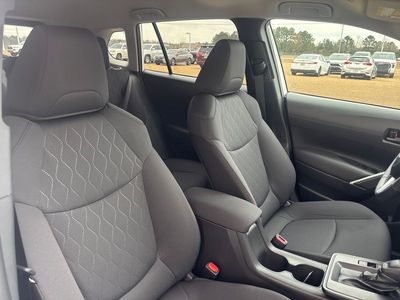 2026 Toyota Corolla Cross — photo 16 view