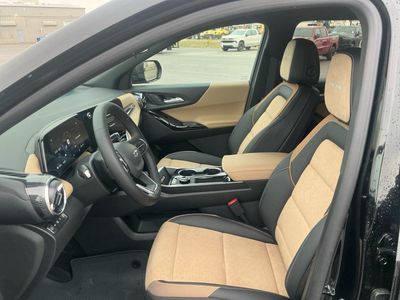 2026 Chevrolet Equinox — photo 10 view