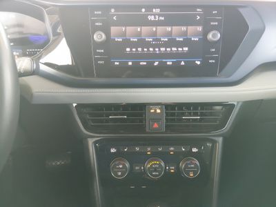 2024 Volkswagen Taos - Photo 19