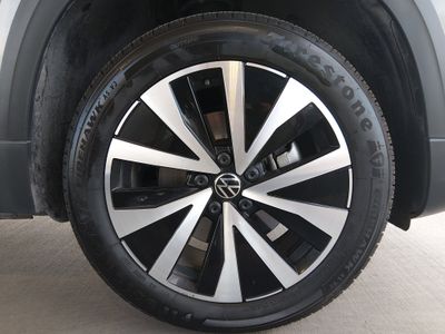 2024 Volkswagen Taos - Photo 10