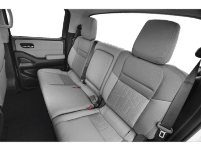 2026 Nissan Frontier — photo 10 view