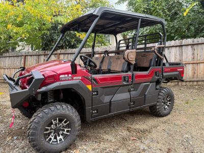 2026 Kawasaki Mule PRO-FXT™ 1000 Platinum Ranch Edition — front three-quarter view