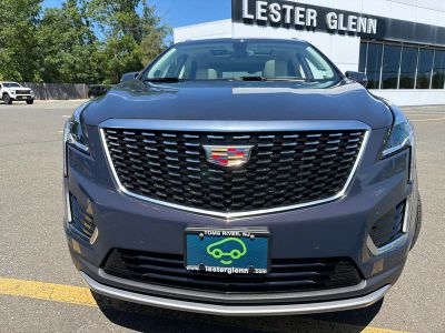 2025 Cadillac XT5 — detail view