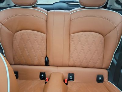2023 MINI Hardtop 2 Door — photo 8 view