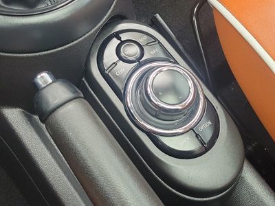 2023 MINI Hardtop 2 Door — photo 26 view