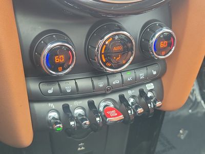 2023 MINI Hardtop 2 Door — photo 24 view