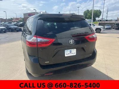 2020 Toyota Sienna - Photo 22