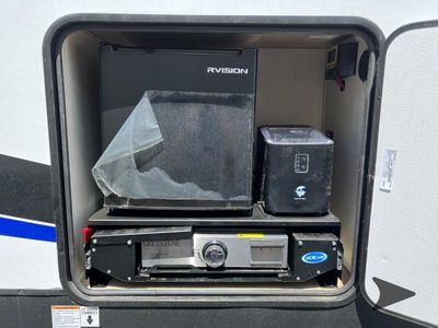 2026 Forest River RV Vengeance Rogue Armored — photo 7 view