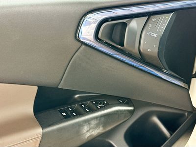 2025 BMW X3 - Photo 16