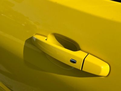 2017 Chevrolet Camaro - Photo 19