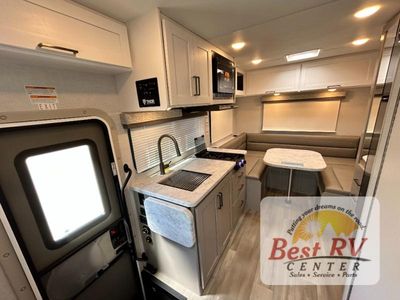 2026 Thor Motor Coach Four Winds — photo 14 view