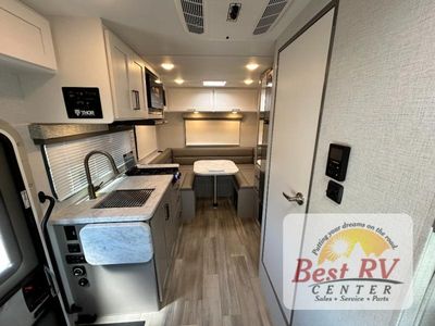 2026 Thor Motor Coach Four Winds — photo 10 view