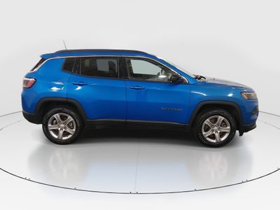 2024 Jeep Compass — photo 8 view