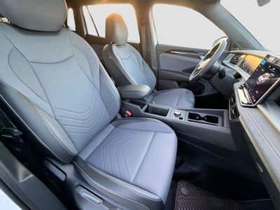 2026 Volkswagen Tiguan — photo 14 view
