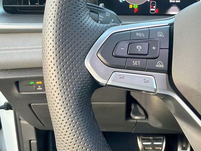 2026 Volkswagen Tiguan — photo 37 view