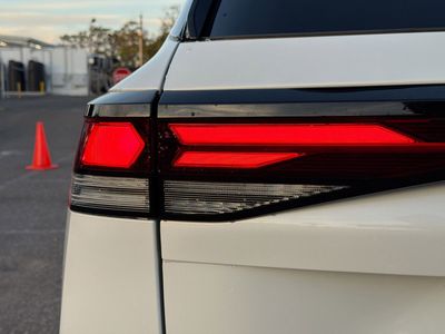 2026 Volkswagen Tiguan — photo 10 view