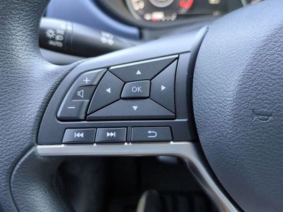 2025 Nissan Versa — photo 22 view