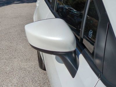 2025 Nissan Versa — photo 12 view