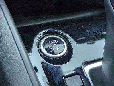 2025 Nissan Versa — photo 25 view