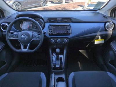 2025 Nissan Versa — photo 13 view