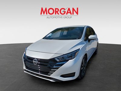 2025 Nissan Versa — photo 9 view