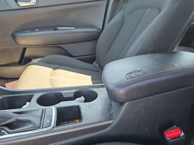 2017 Kia Optima LX - Photo 24