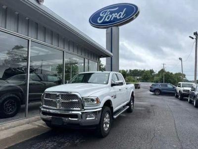 2018 RAM 2500 Laramie 4x4 Crew Cab 6'4" Box in Bright White Clearcoat — front three-quarter view