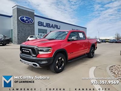 2019 RAM 1500 DT6X98 — front three-quarter view