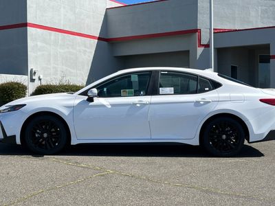 2026 Toyota Camry - Photo 5