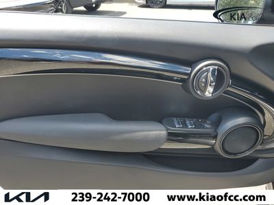 2024 MINI Convertible - Photo 17