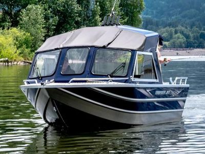 2011 Thunder Jet Aladdin — front three-quarter view