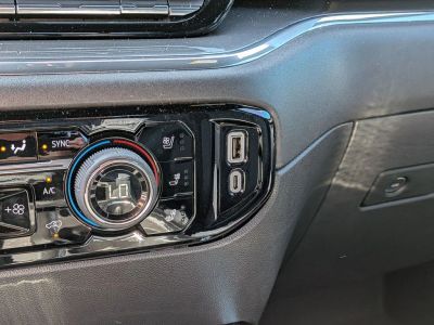 2024 Chevrolet Silverado 1500 — photo 16 view