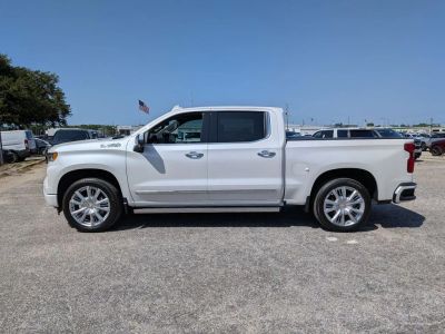 2024 Chevrolet Silverado 1500 — side profile view
