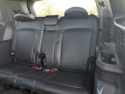2027 Kia Telluride Hybrid - Photo 18