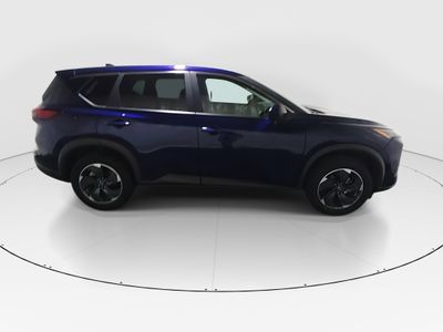 2025 Nissan Rogue — photo 8 view