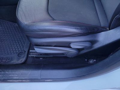2024 Jeep Compass — photo 15 view